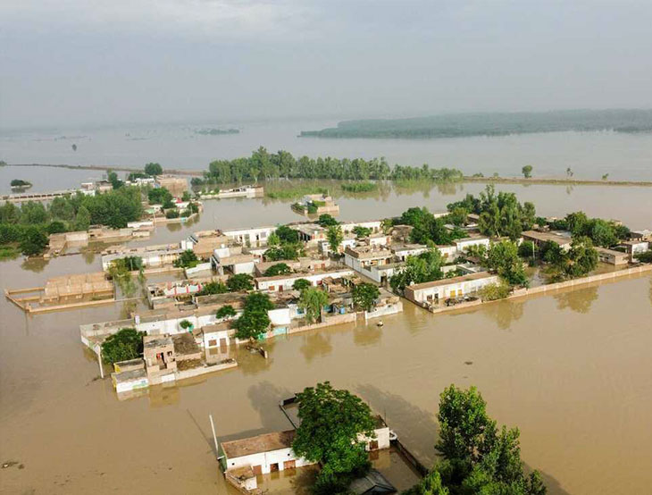 Experts Estimate Over $12 Billion Needed to Rebuild Pakistan’s Flood-Damaged Infrastructure