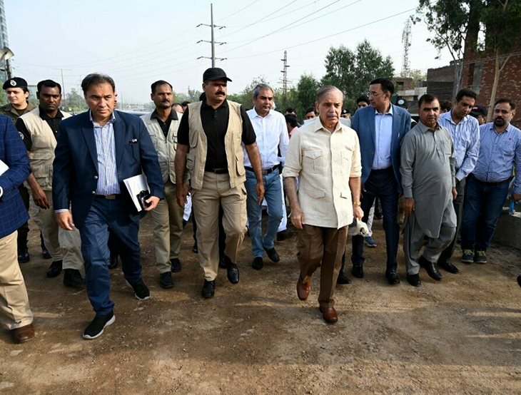 PM Shehbaz Sharif Takes Action to Expedite Completion of Lahore Bridge and CBD Underpass